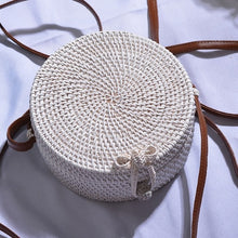Carica l'immagine nel visualizzatore di Gallery, Bali Hand Woven Rattan Bag Round Shoulder Crossbody Bags