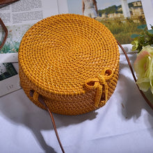 Carica l'immagine nel visualizzatore di Gallery, Bali Hand Woven Rattan Bag Round Shoulder Crossbody Bags