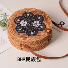 Carica l'immagine nel visualizzatore di Gallery, Bali Hand Woven Rattan Bag Round Shoulder Crossbody Bags