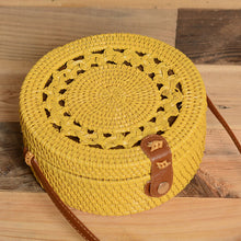 Carica l'immagine nel visualizzatore di Gallery, Hand woven Messenger Bags
