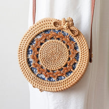 Carica l'immagine nel visualizzatore di Gallery, Hand woven Messenger Bags