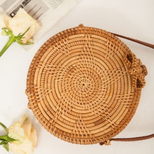 Carica l'immagine nel visualizzatore di Gallery, Hand woven Messenger Bags