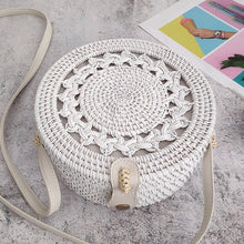 Carica l'immagine nel visualizzatore di Gallery, Hand woven Messenger Bags